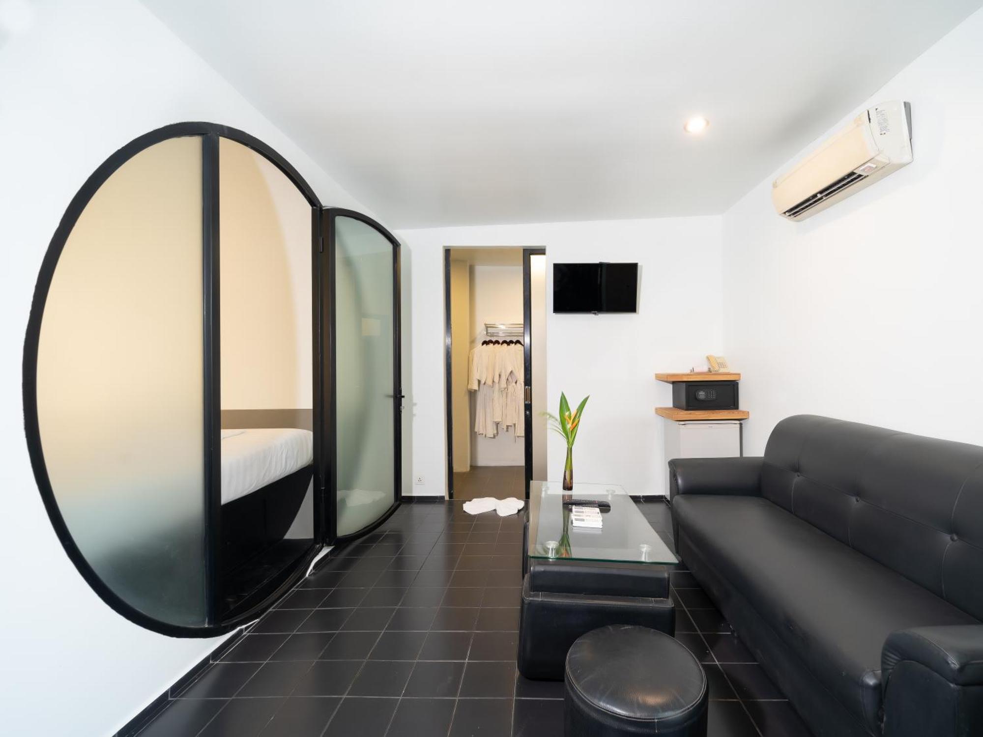 Tunnel Urban Retreat Siem Reap Exterior foto
